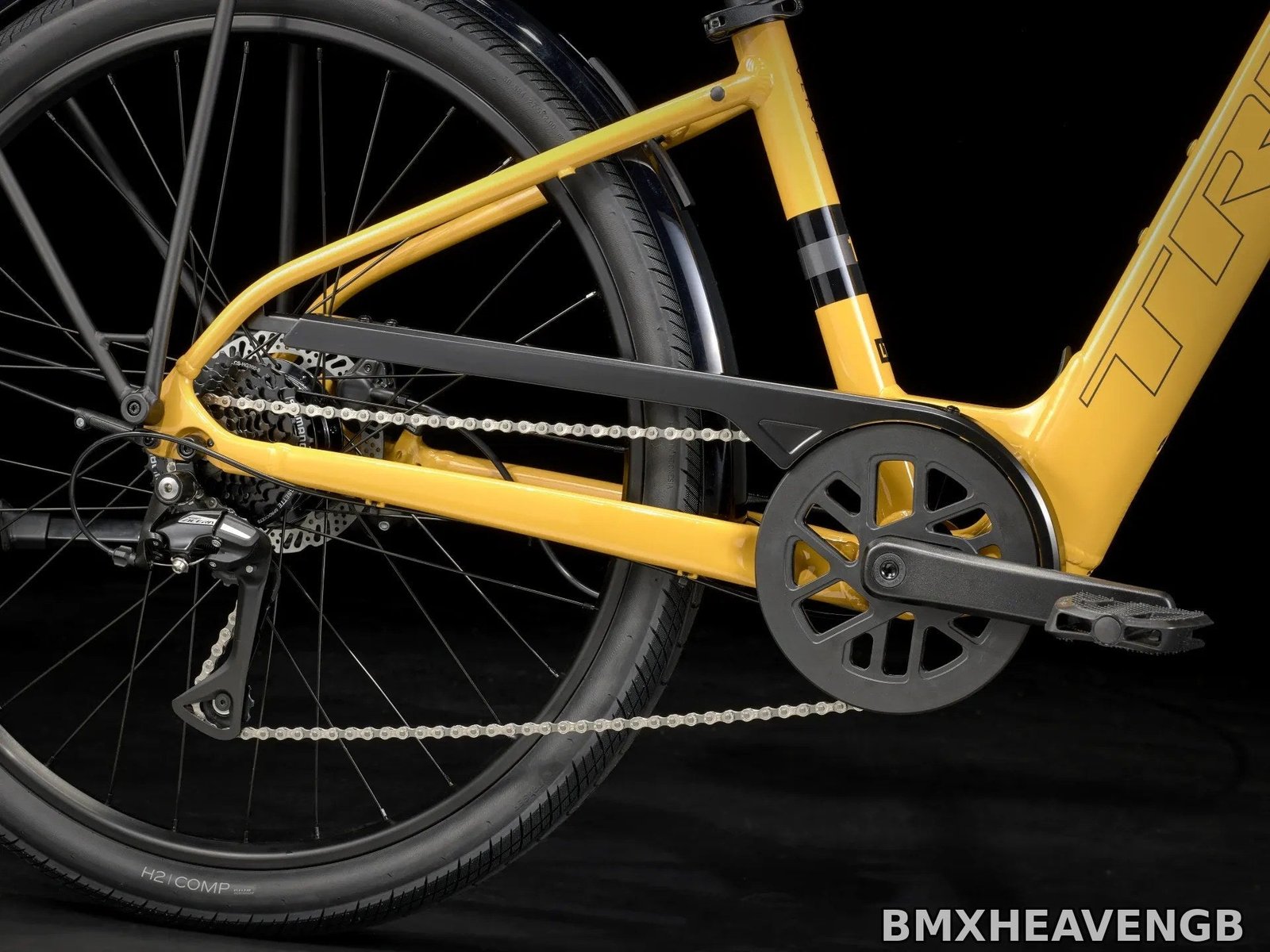 Trek Verve+ 1 Lowstep LT - Electric Hybrid Bike (Baja Yellow) - Image 11