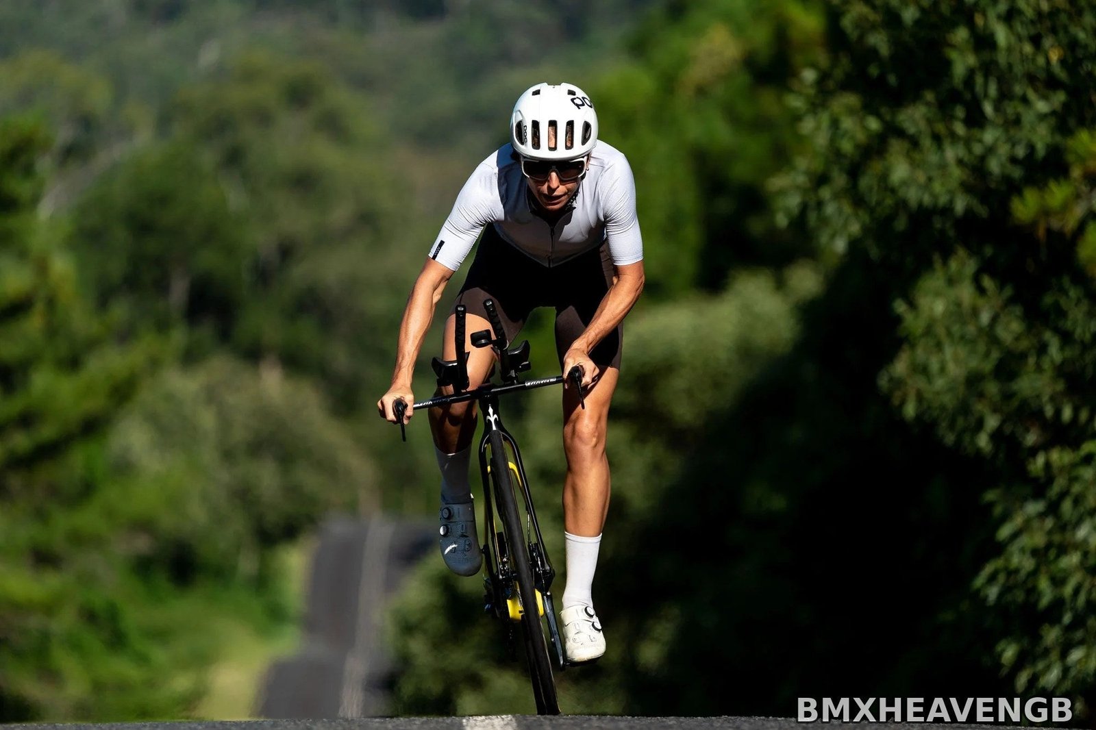 Hunt 8387 Aerodynamicist - Carbon Disc Aero Road Wheelset - Image 7