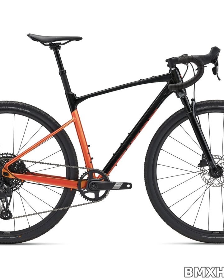 Giant Revolt X 1 - Suspension Gravel Bike (Helios Orange)