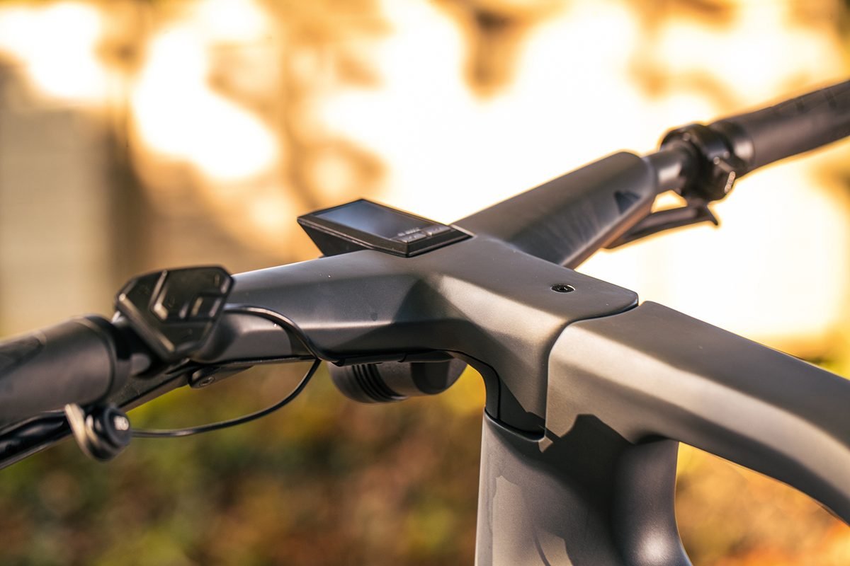 Canyon Precede:ON CF 8 - Premium E-Commuter (Mineral White) - Image 4
