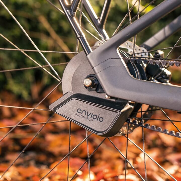 Gazelle Ultimate C8+ HMB - Premium Electric City (Black Matte)