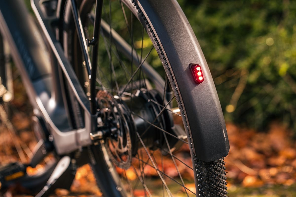 Gazelle Ultimate C8+ HMB - Premium Electric City (Black Matte) - Image 5