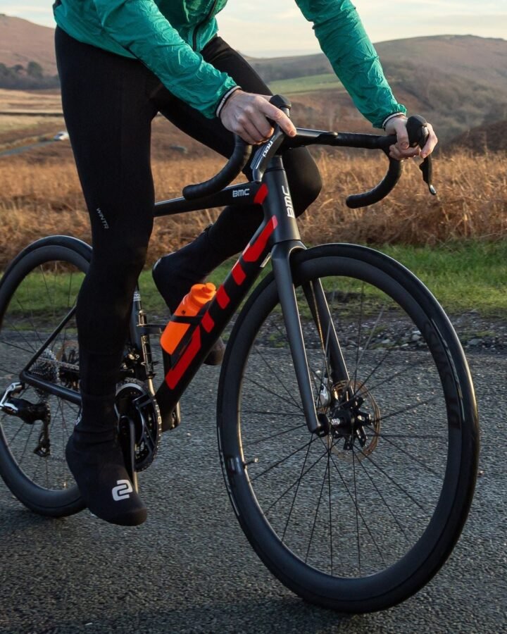 BMC Teammachine SLR Six - Swiss Carbon Race Road (Carbon / Neon Red)