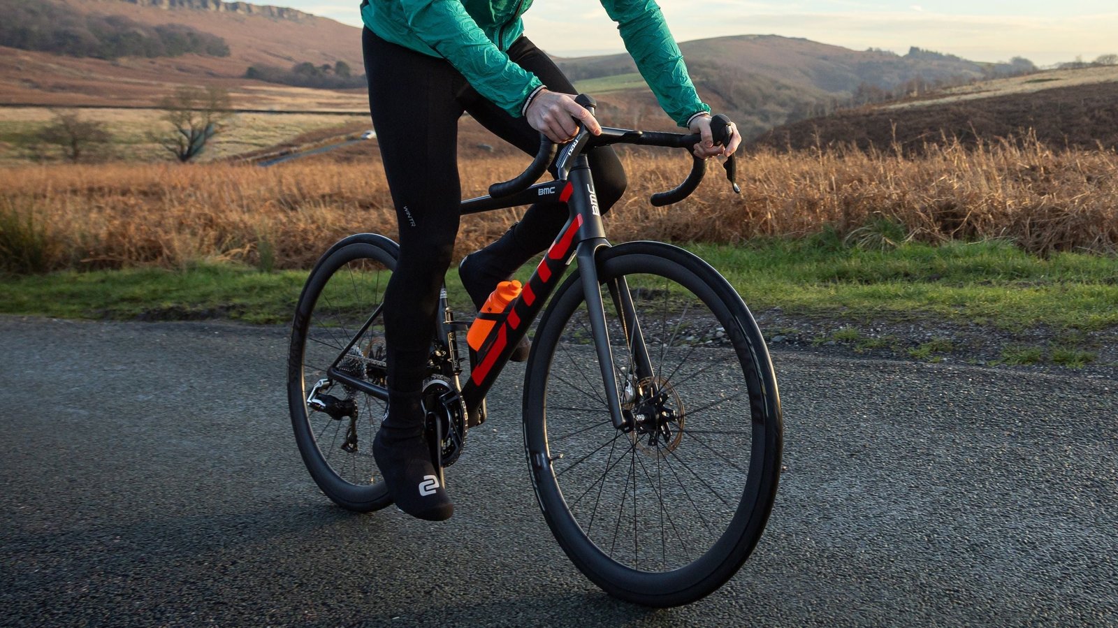 BMC Teammachine SLR Six - Swiss Carbon Race Road (Carbon / Neon Red)