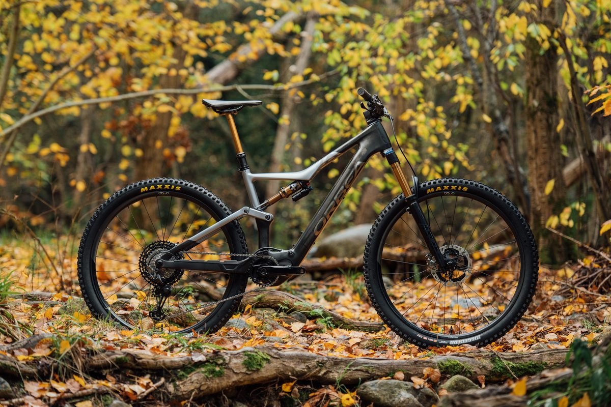 Orbea Rise LT M-Team - Lightweight Long-Travel E-MTB (Halo Green) - Image 2