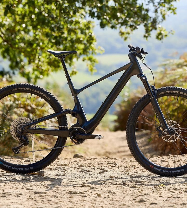 Scott Lumen eRide 910 - Lightweight E-MTB (Carbon Raw)