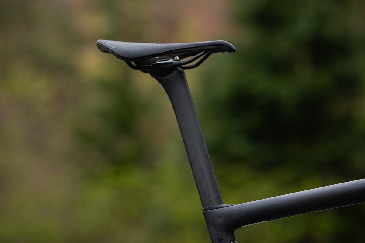 Specialized Tarmac SL8 Comp Ultegra Di2 - Carbon Race Road (Gloss Metallic Obsidian) - Image 6