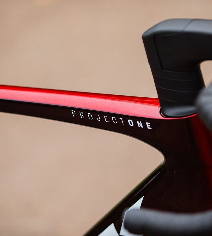 Trek Madone SLR 6 Gen 8 - Carbon Aero Road (Project One Red Smoke)