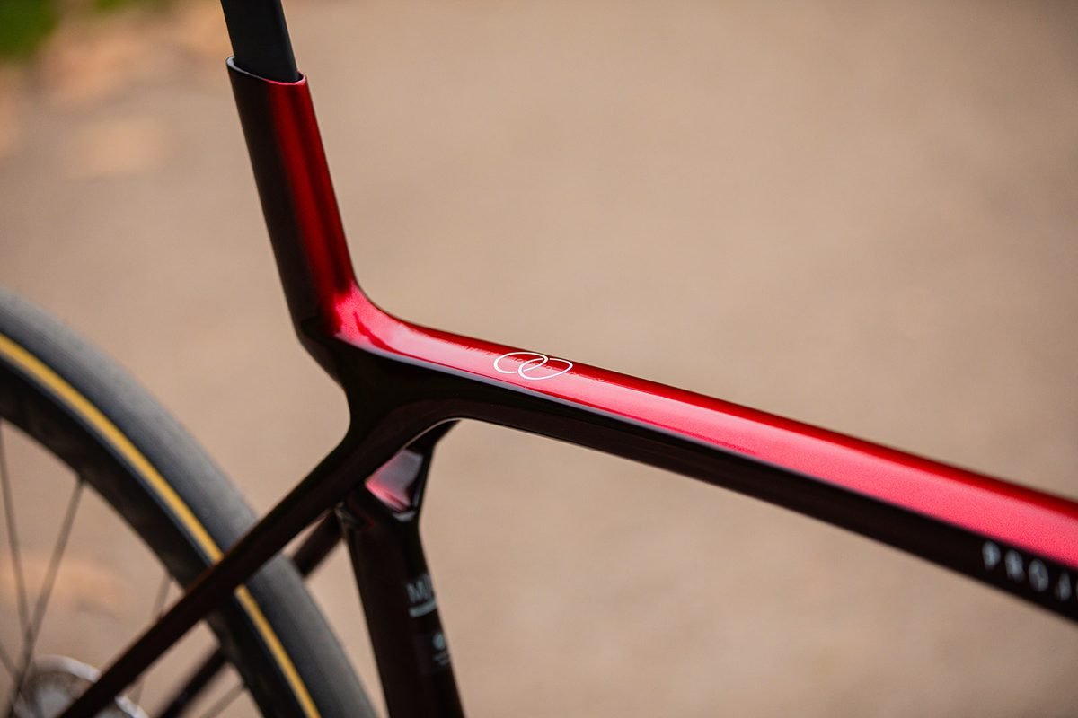 Trek Madone SLR 6 Gen 8 - Carbon Aero Road (Project One Red Smoke) - Image 2
