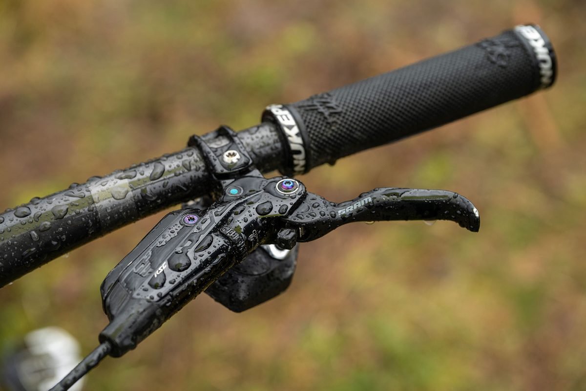 Vitus Sommet 297 CRX - Carbon Enduro MTB (Anthracite) - Image 7