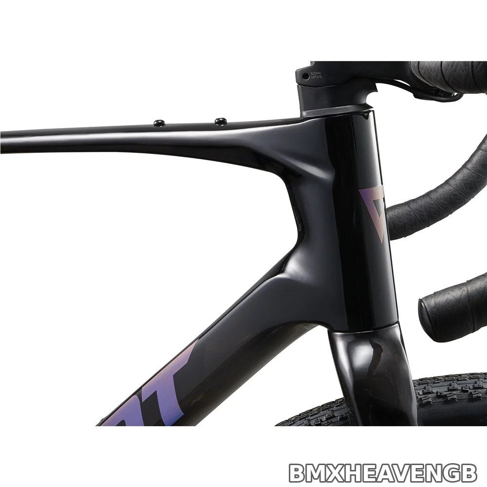 Giant Revolt Advanced 2 - Carbon Gravel Bike (Gloss Carbon) - Image 3