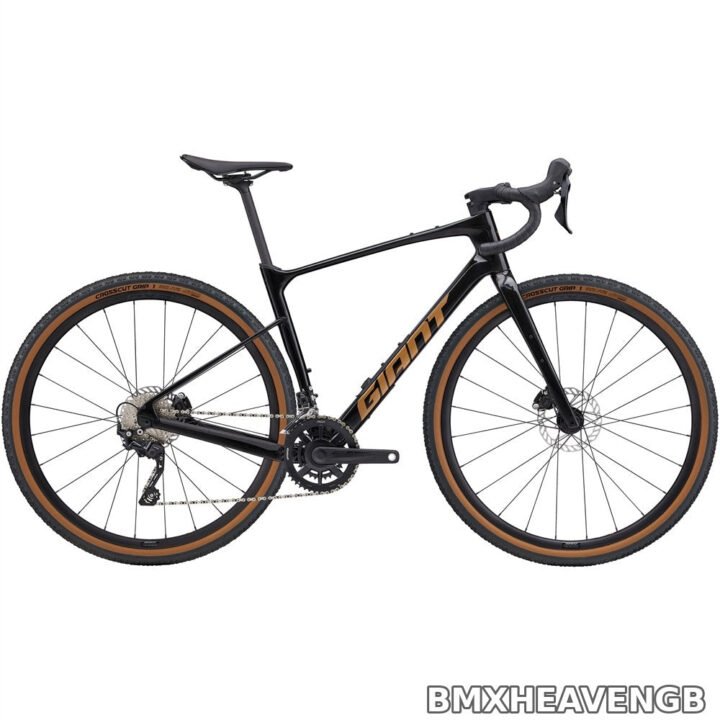 Giant Revolt Advanced 3 - Carbon Gravel Bike (Gloss Panther)