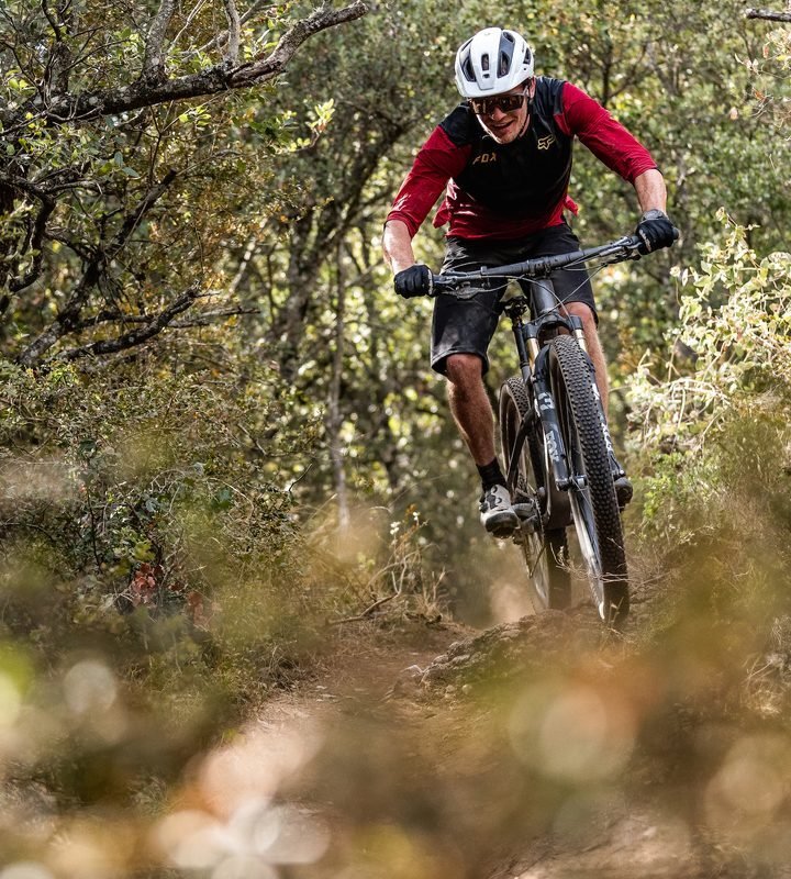 Orbea Oiz M30 - Carbon XC Full-Sus MTB (Carbon Raw / Halo Green)