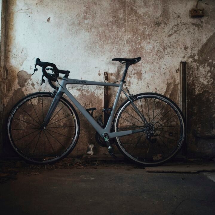 Spoke & Sprocket Calder RS-2 Carbon Aero Road Bike