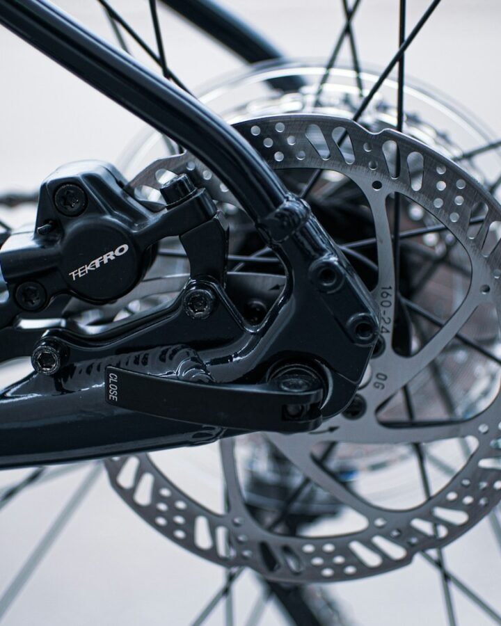 Spoke & Sprocket Farrow EM-1 Full-Suspension Carbon E-MTB - detail