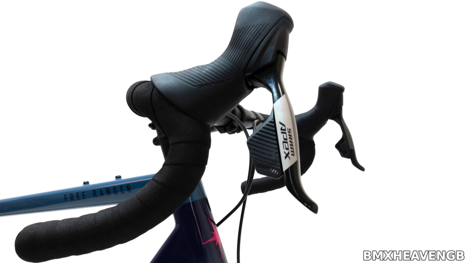 On-One Free Ranger Apex AXS - Carbon Gravel Bike - Image 12